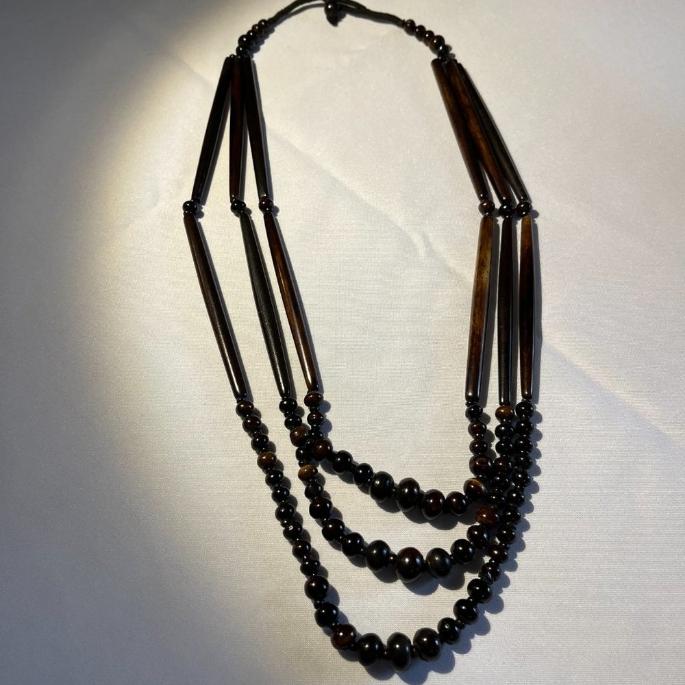 NECKLACE 3 STRAND WOOD
